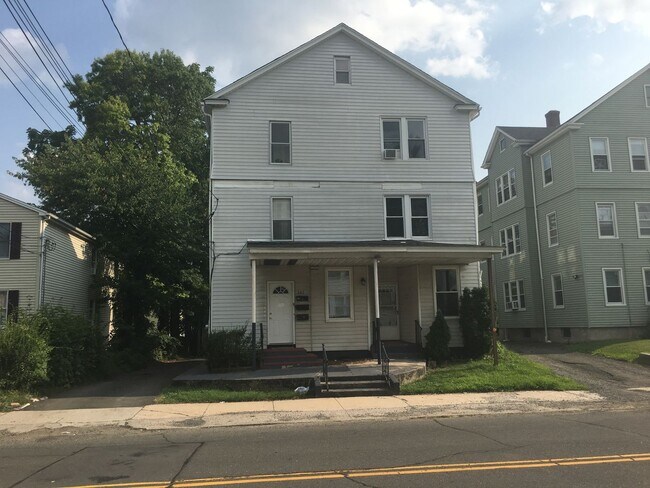 Primary Photo - 240 Clinton St