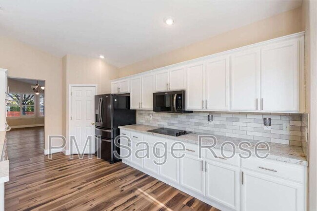 Building Photo - 4276 Talladega Dr