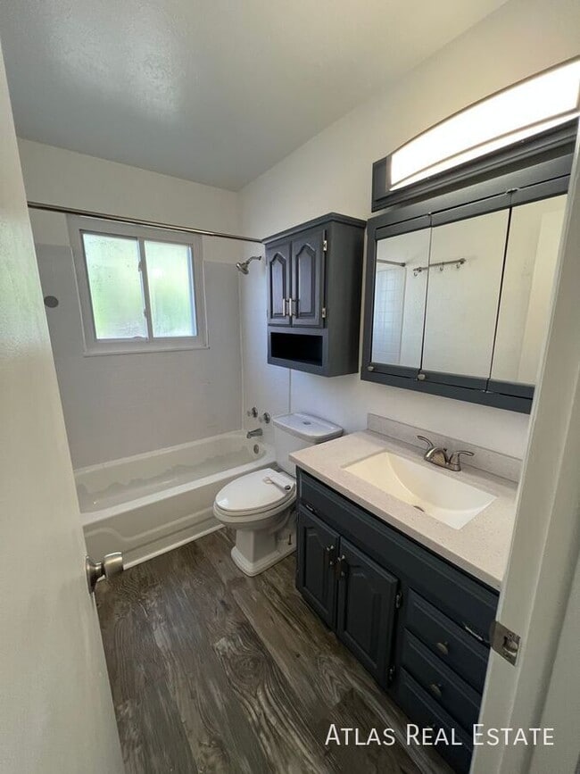 Building Photo - 2720 El Capitan Dr