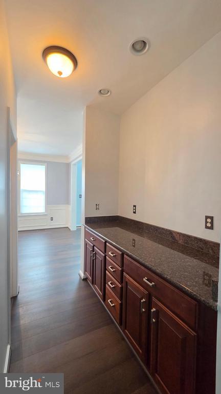 Building Photo - 7659 Shuttington Dr