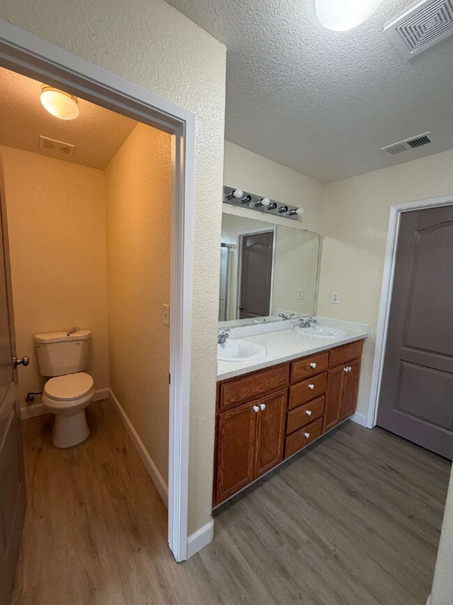 Building Photo - "Charming 4-Bedroom Gem with 2 Full Baths in Merced – Spacious 1,515 Sq Ft Home on Antley Street!"