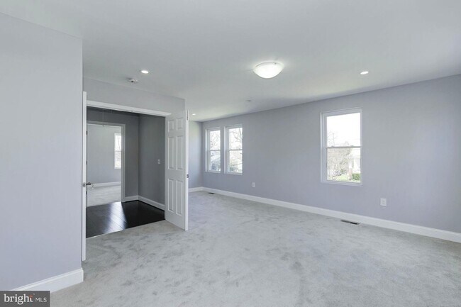 Building Photo - 3200 Bunker Hill Rd