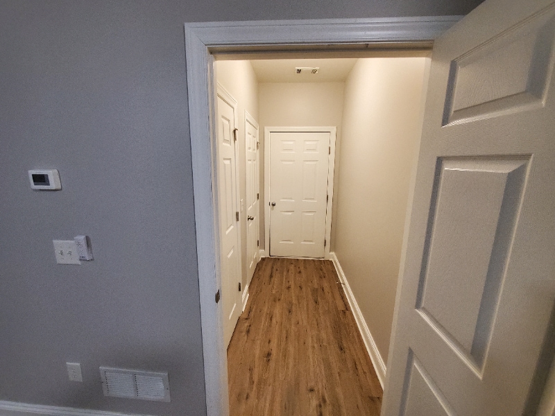 Building Photo - 9050 Bayrose Cir