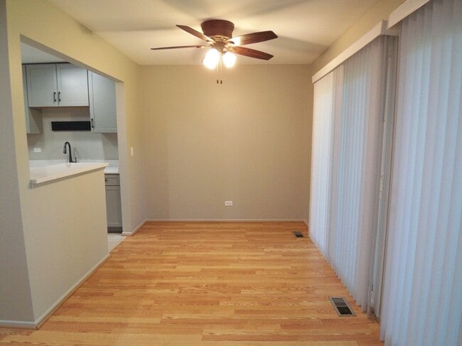 Building Photo - 1546 Williamsburg Dr