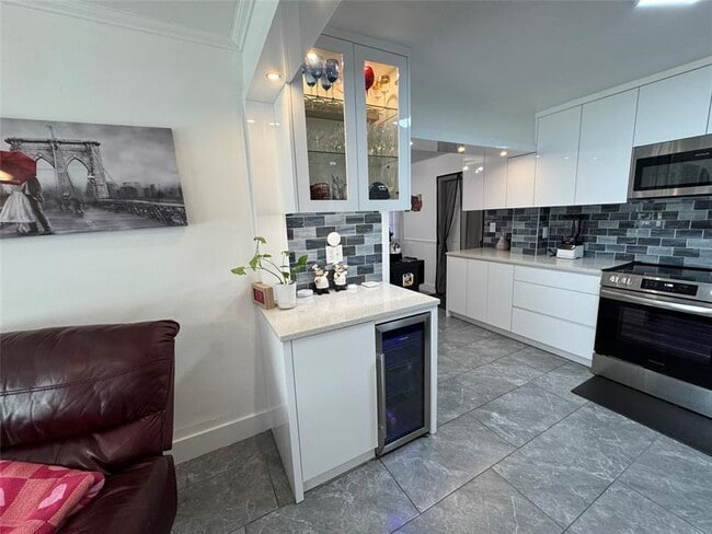 Building Photo - 1631 NE 32nd St