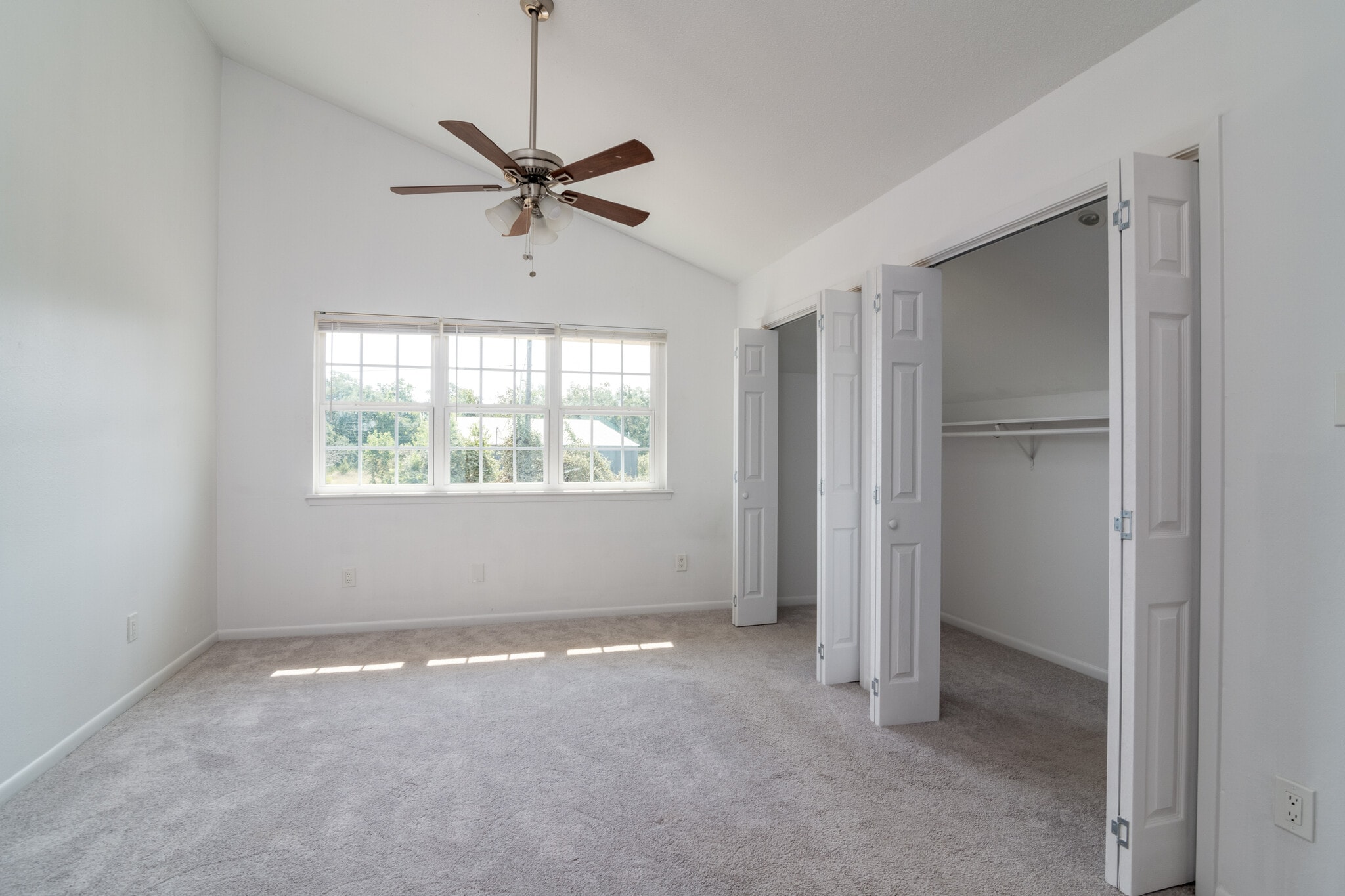 Upstairs Bedroom - 200 Butler Ranch Rd