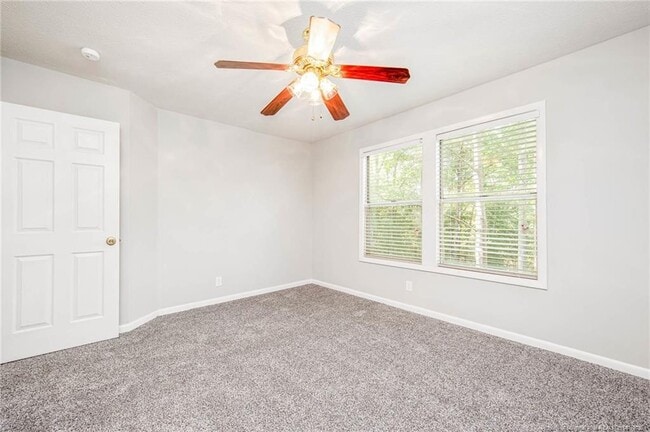 Building Photo - 6760 Willowbrook Dr