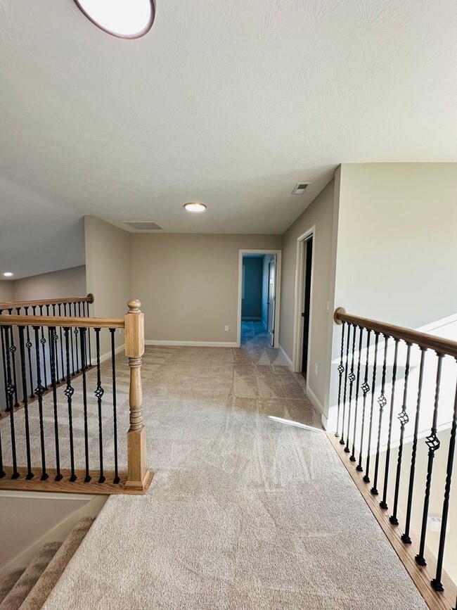 Building Photo - 1970 Petit Dr