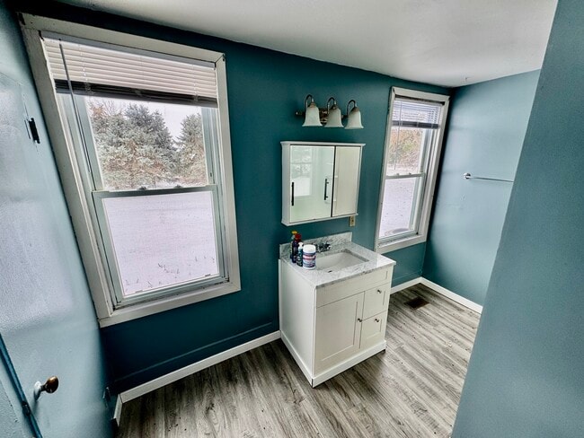 Building Photo - 30556 Lanan Rd