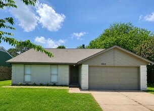 Building Photo - 3860 Jasmine Dr