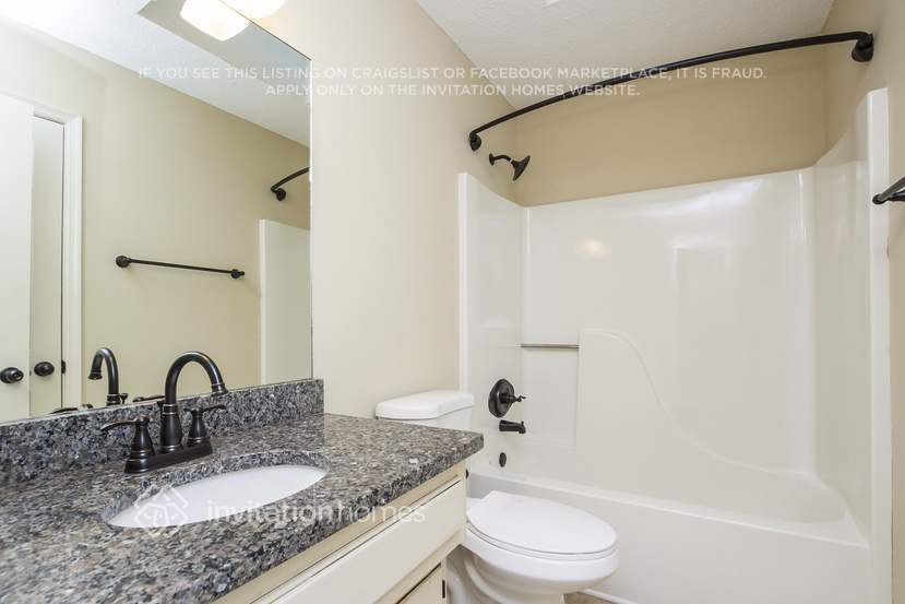 Building Photo - 918 Feather Creek Ln