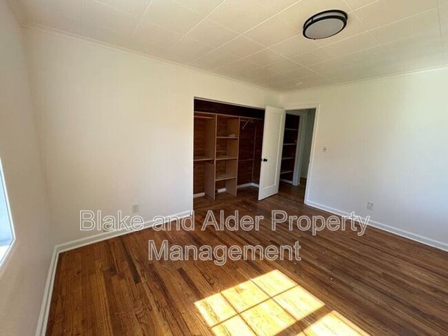 Building Photo - 198 NE 157th Ave