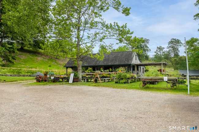 Building Photo - 7 Lower County Rd