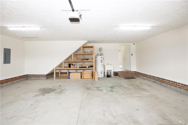 Building Photo - 106 Harvest Ln