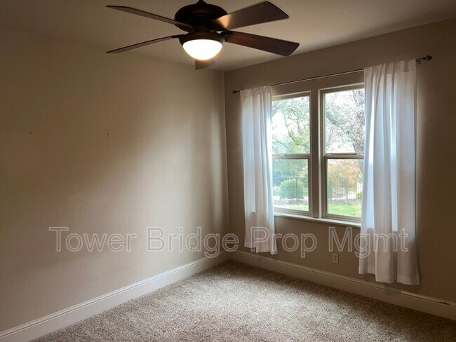 Building Photo - 3766 Mira Loma Dr