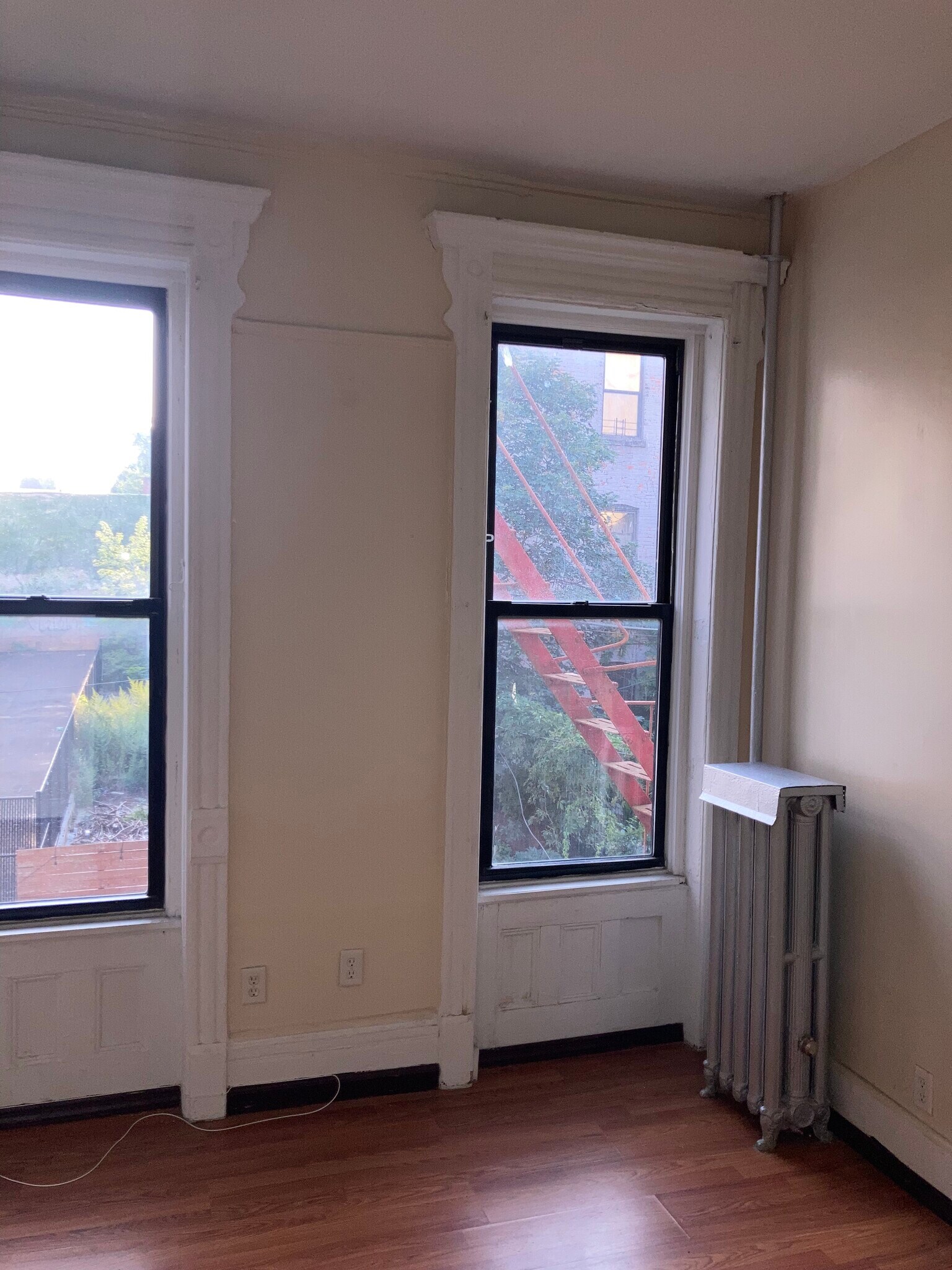 Building Photo - 48 Patchen Ave