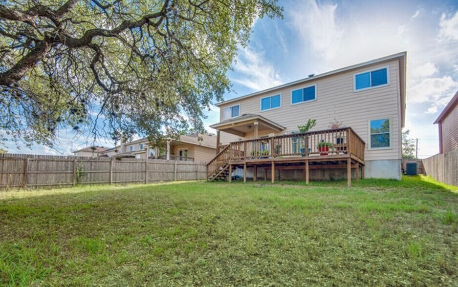 Building Photo - 8823 Veranda Ct