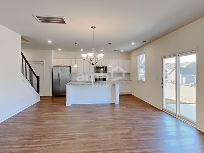 Building Photo - 2409 Garrett Prk Dr