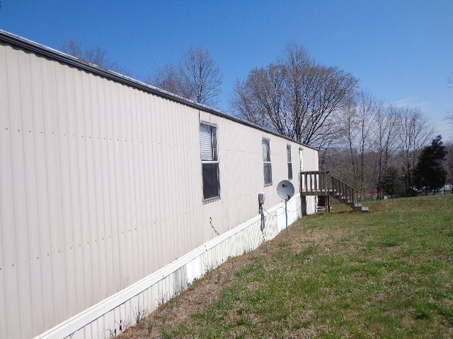 Building Photo - 1845 Evans Rd