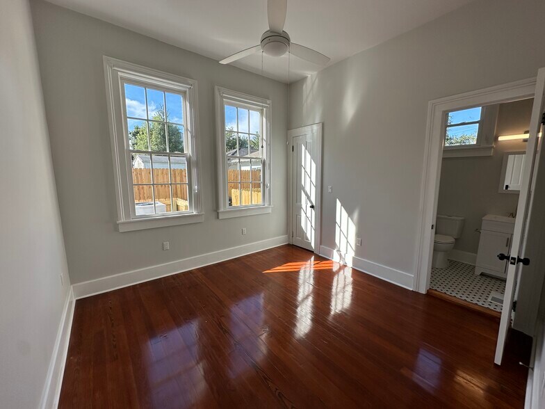 Back Bedroom (with Ensuite Bathroom) - 5520 Loyola Ave
