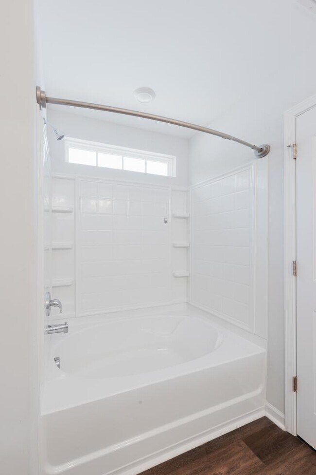 Building Photo - 61 Conifer St