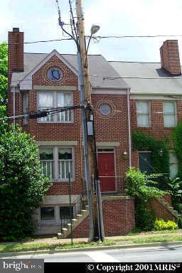Primary Photo - 627 N West St