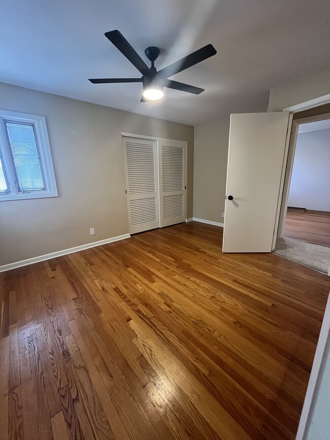 master bedroom - 3007 S 95th St