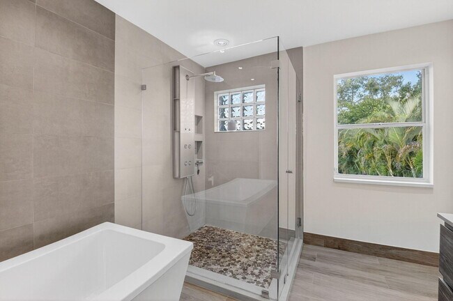 Building Photo - 11119 Blue Coral Dr