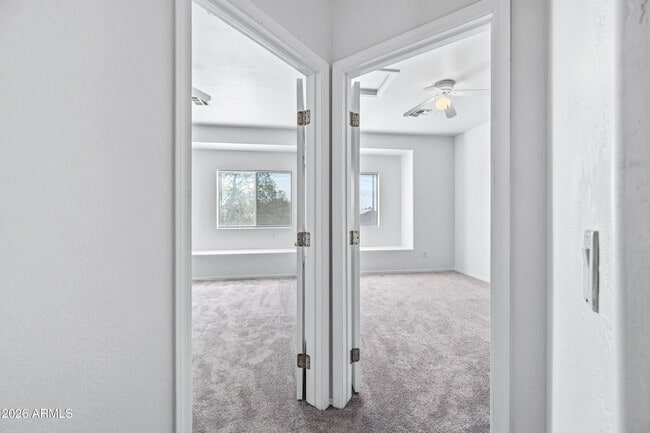 Building Photo - 9054 W Custer Ln