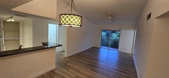 Building Photo - 10781 Cleary Blvd