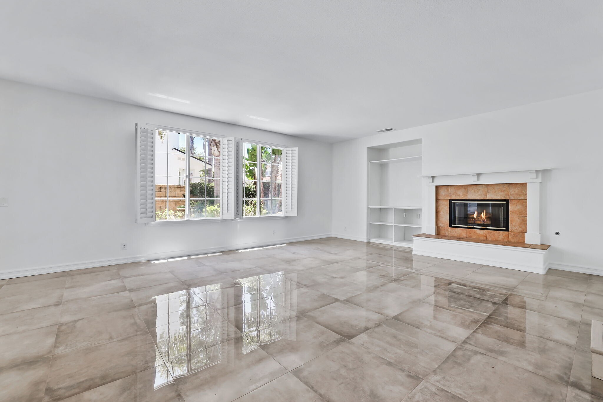 Building Photo - 5142 Pearce Dr