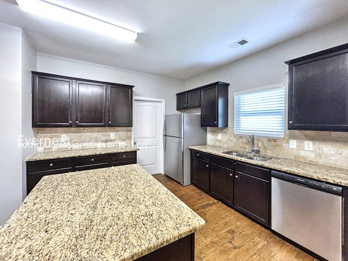 Building Photo - 345 Westridge Cir