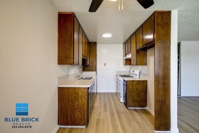 Building Photo - 5452 Corteen Pl