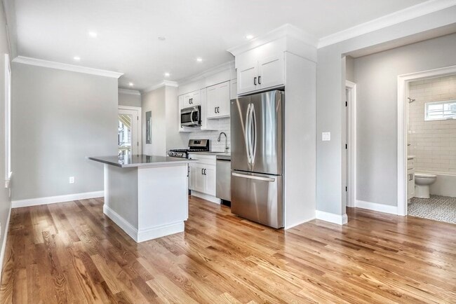 Building Photo - 60 Johnswood Rd