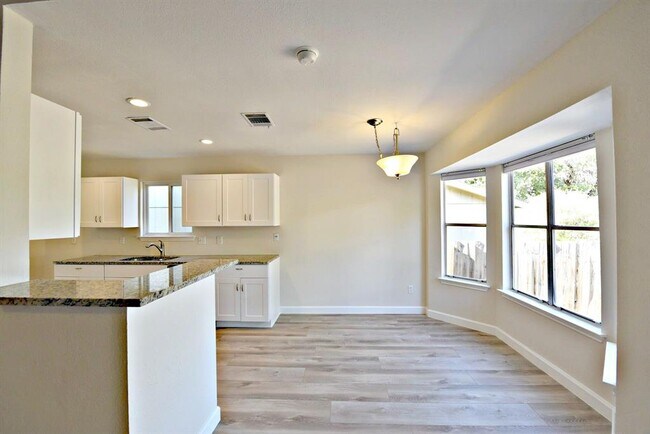 Building Photo - 12719 Acadian Trail