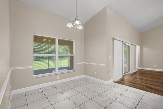 Building Photo - 5320 SW 115th Loop