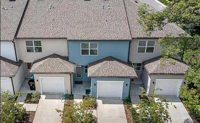 Building Photo - 3261 Merton Alley