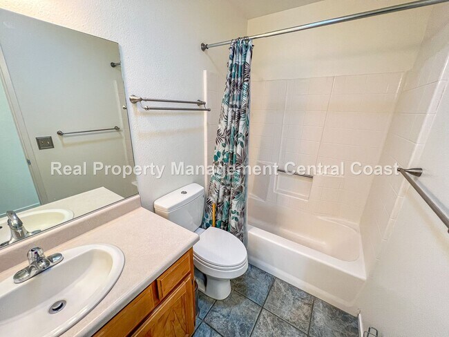 Building Photo - LEASE PENDING - Spacious Home in Nipomo - ...