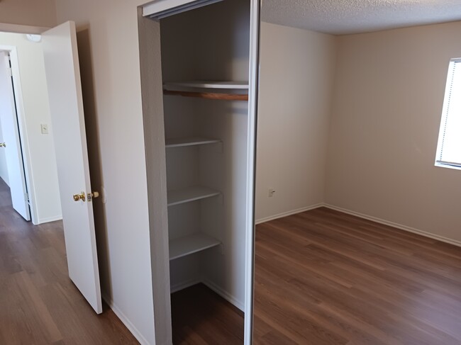 Primary bedroom - 6423 Ronald Drive