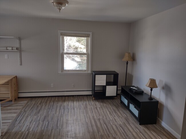 Living Room - 28 Beechwood Ave