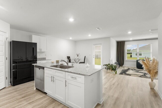 Building Photo - 255 Riverwalk Cir