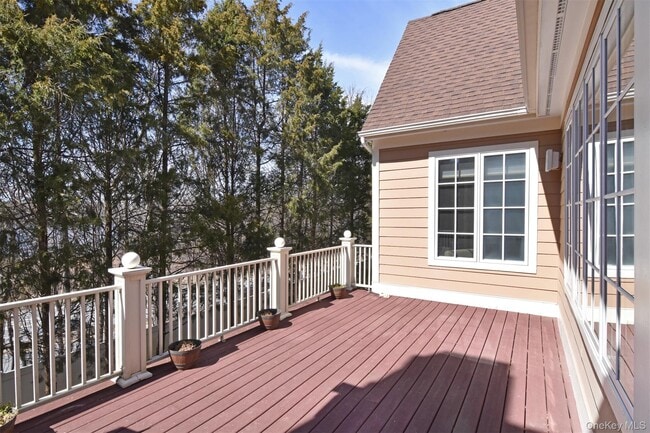 Building Photo - 9 Stony Gate Oval