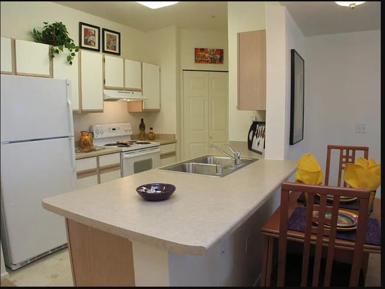 Building Photo - Village at Hampden Town Center