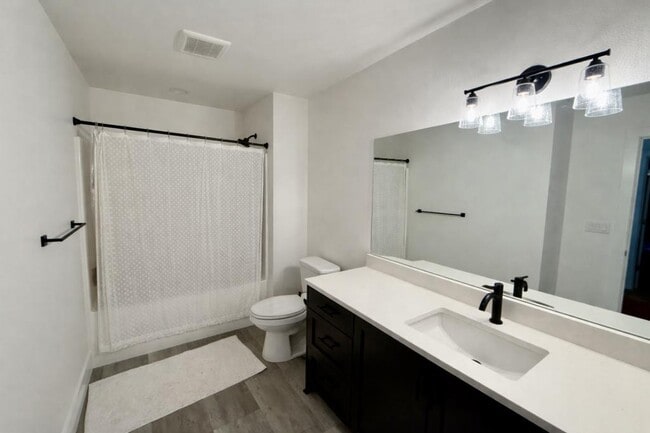 Building Photo - 825 NW 175th Wy