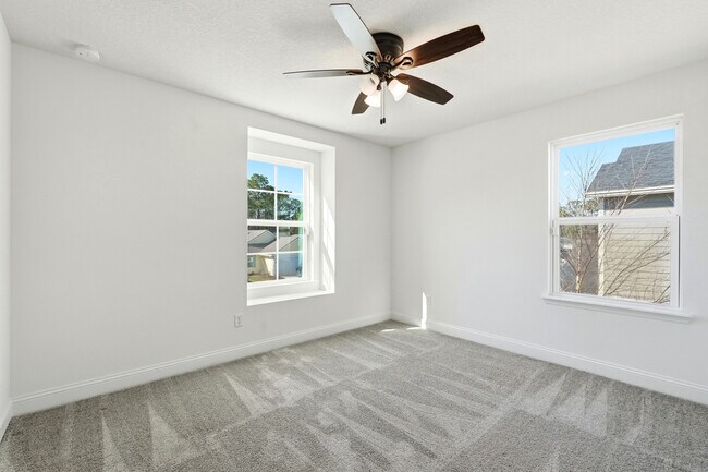 Building Photo - 216 Santorini Ct