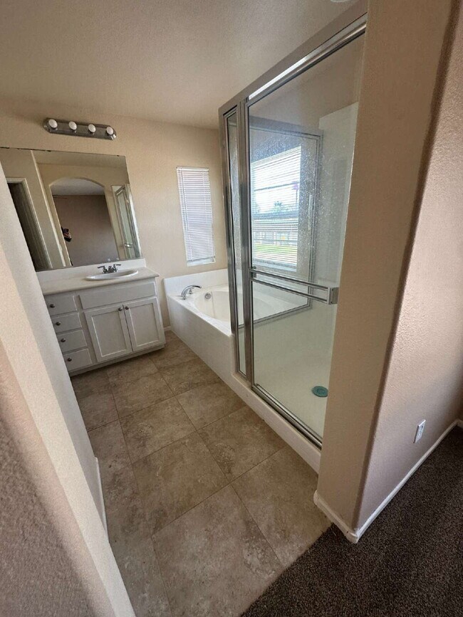 Building Photo - $3,750- 3 Bed / 3 Bath Home in National City