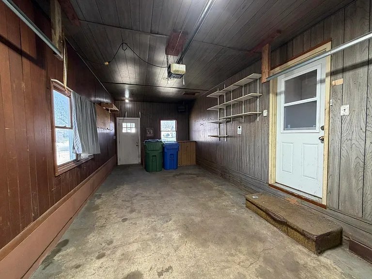 Building Photo - 309 4th St