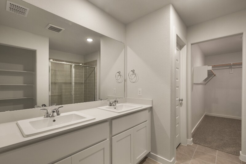 Building Photo - 1010 Honeydew Ln