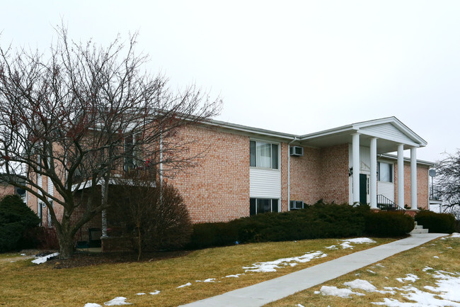 Building Photo - Fox Ridge Apartments