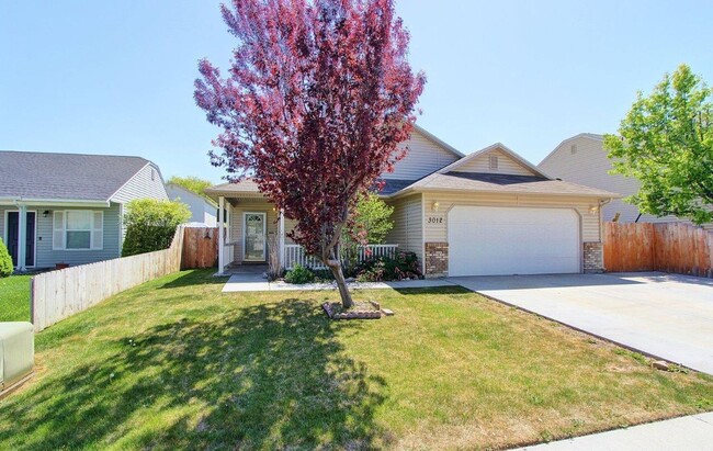 Primary Photo - Immaculate Single-Level Home